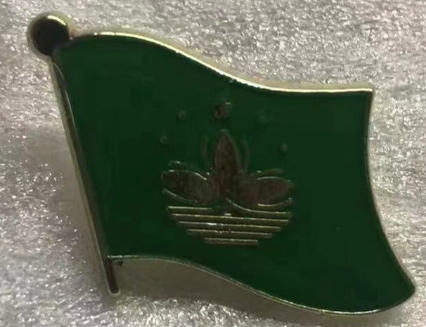 Macau Wavy Lapel Pin